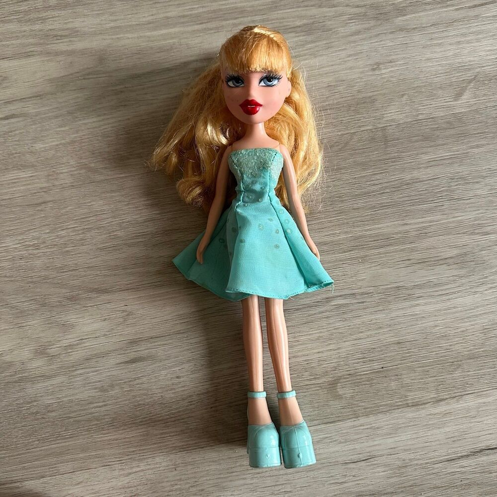 Vintage Cloe Bratz Doll in Blue Dress and Matching Shoes